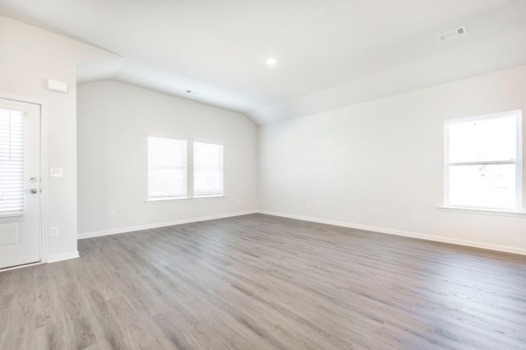 Frio - Large Living Room