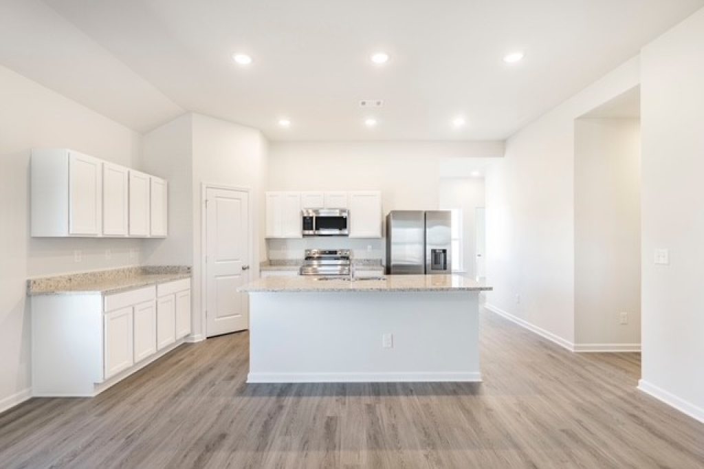 Frio - Open Kitchen (2)