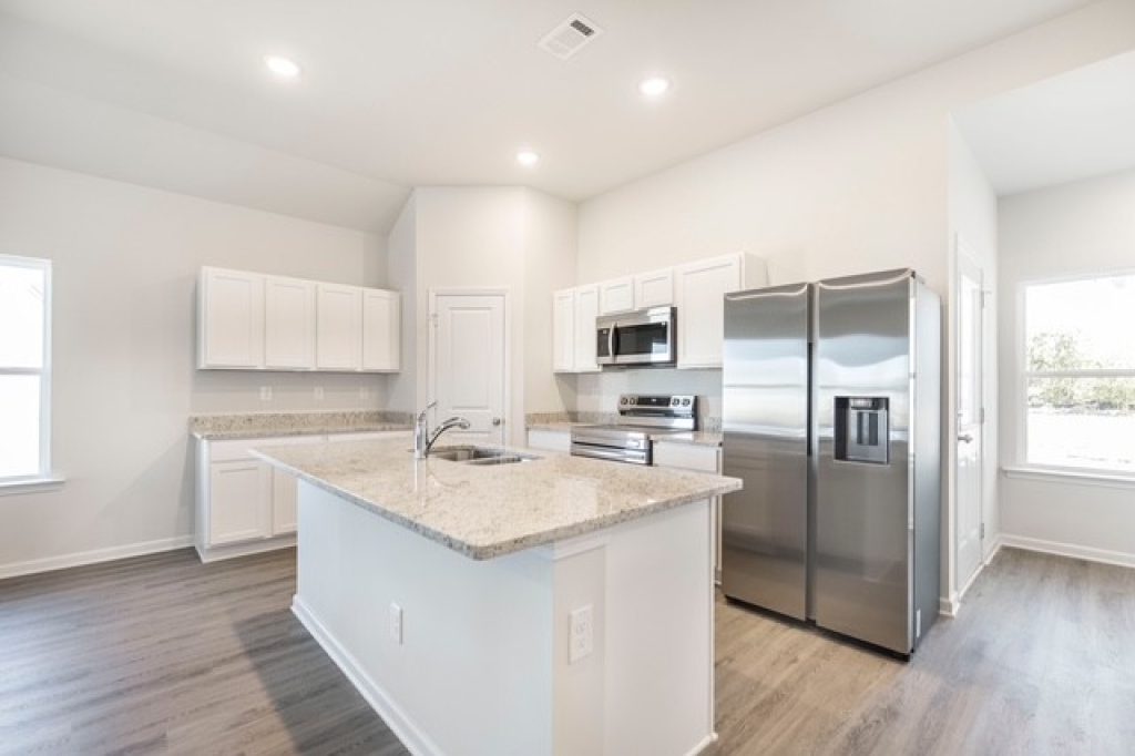 Frio - Open Kitchen